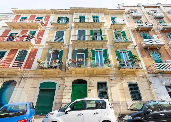 Guesthost - Dali בארי